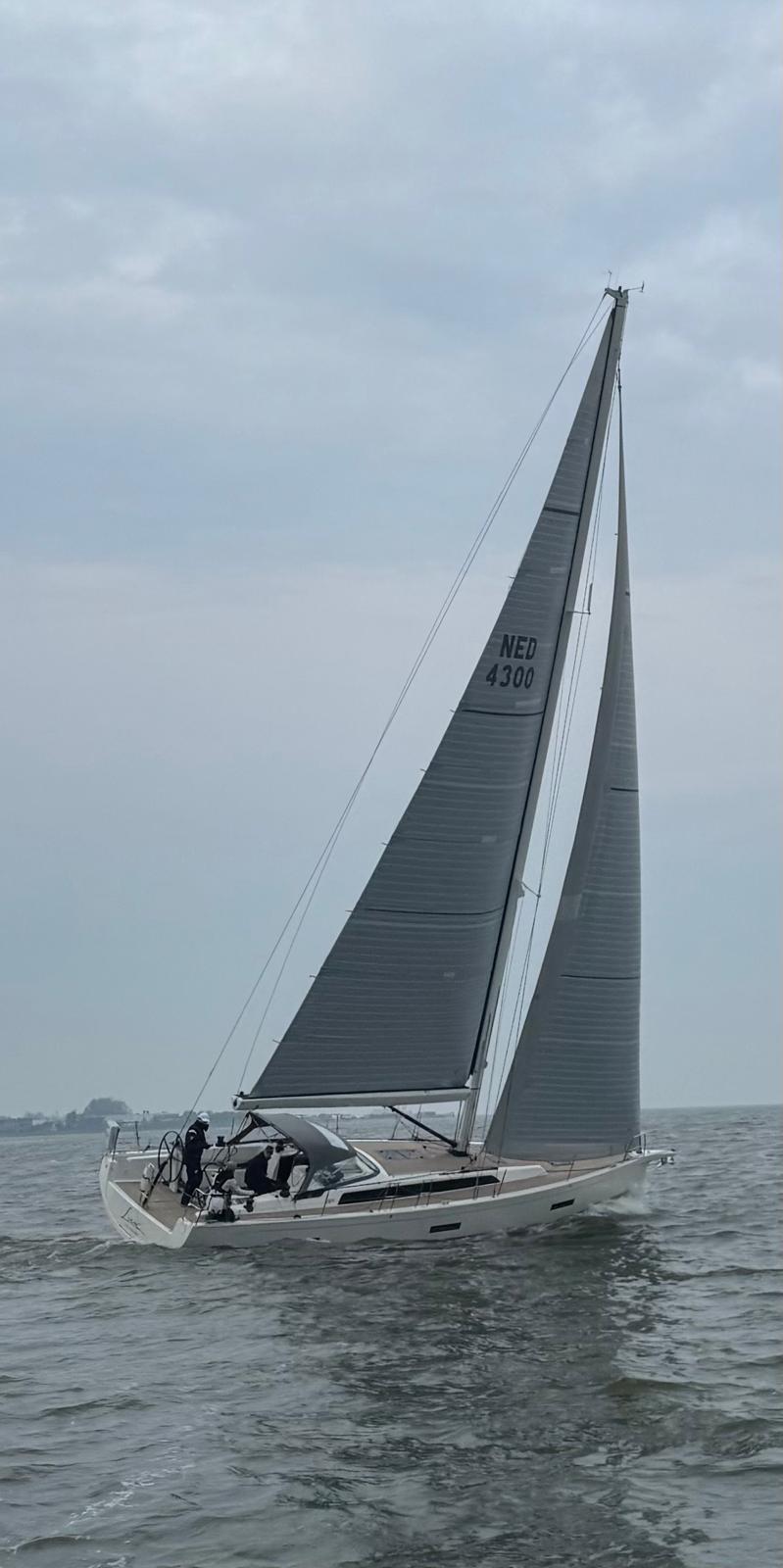 Race 1